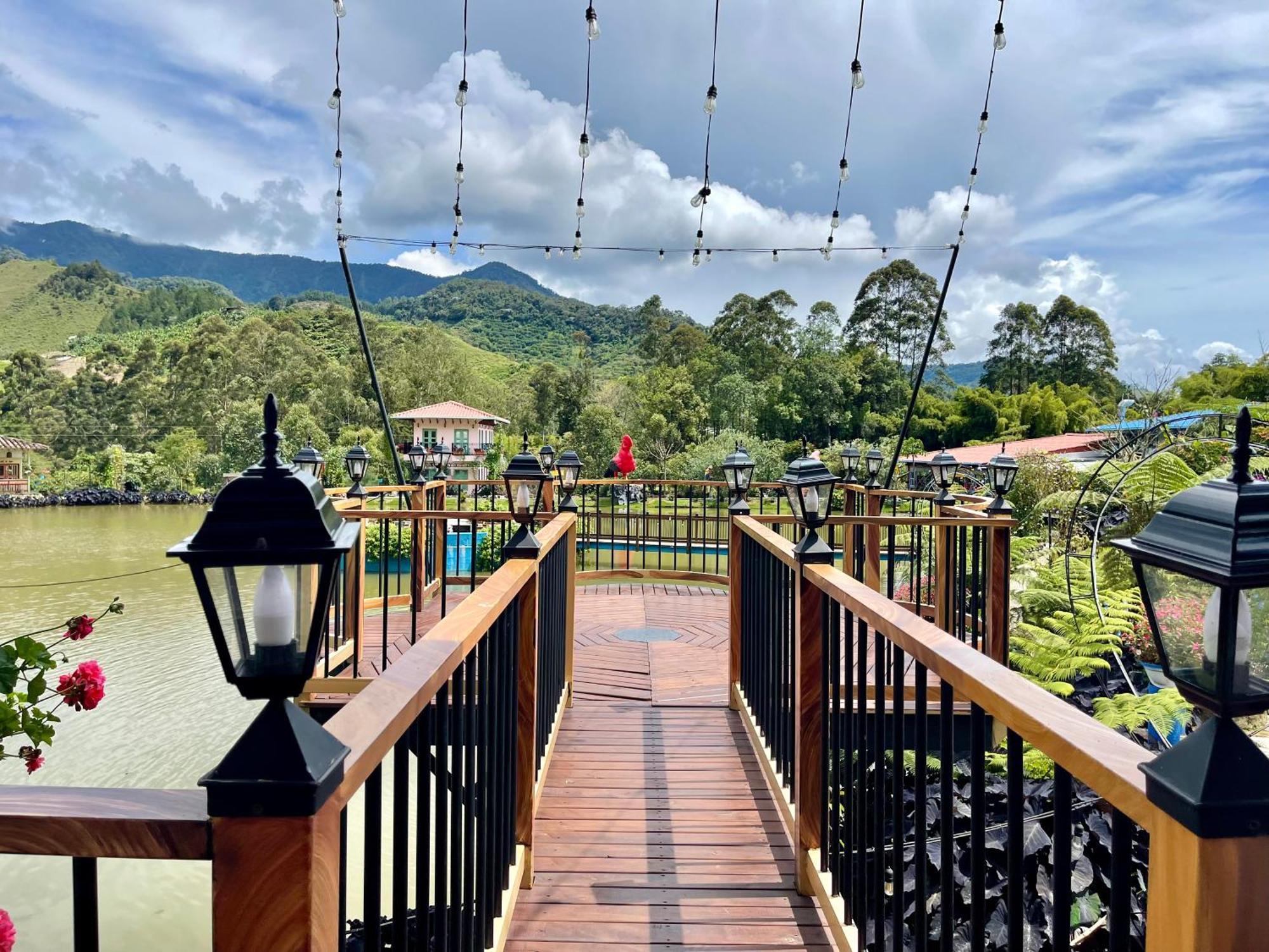 Hotel Lago Valdivia Jardín Zewnętrze zdjęcie