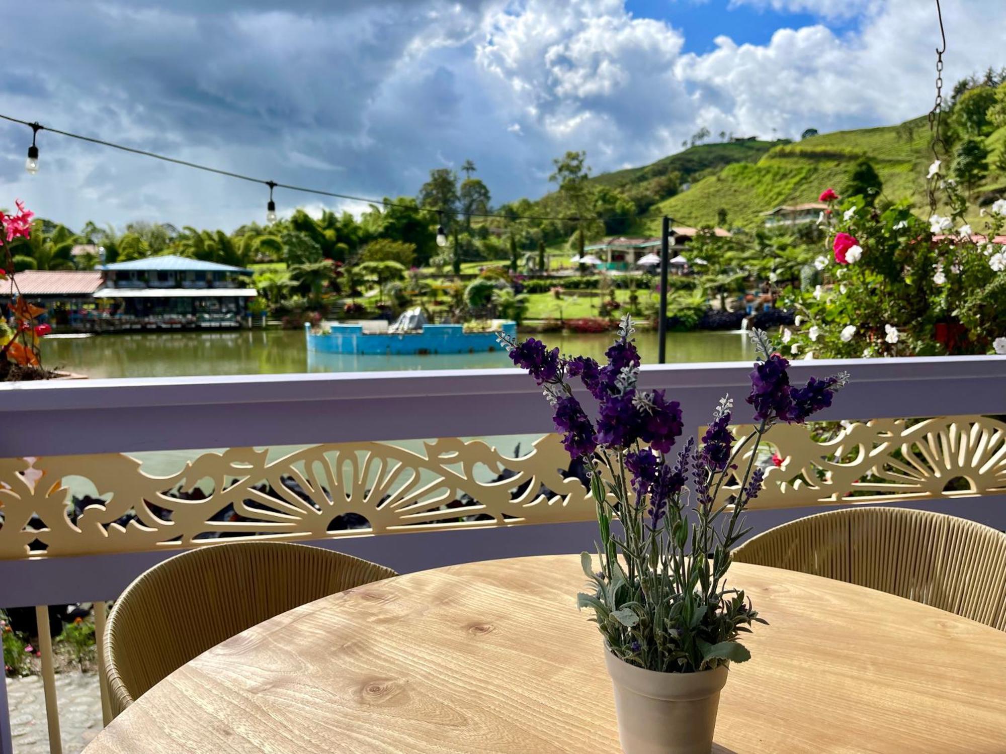 Hotel Lago Valdivia Jardín Zewnętrze zdjęcie